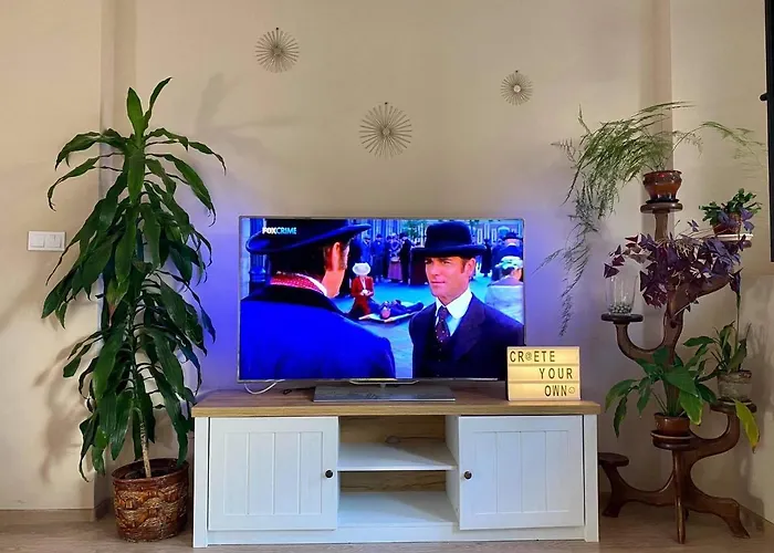 Boho Chic Nearby The Apartament *