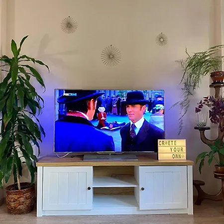 Boho Chic Nearby The Apartman *