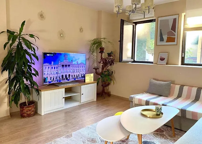 Boho Chic Nearby The Apartment